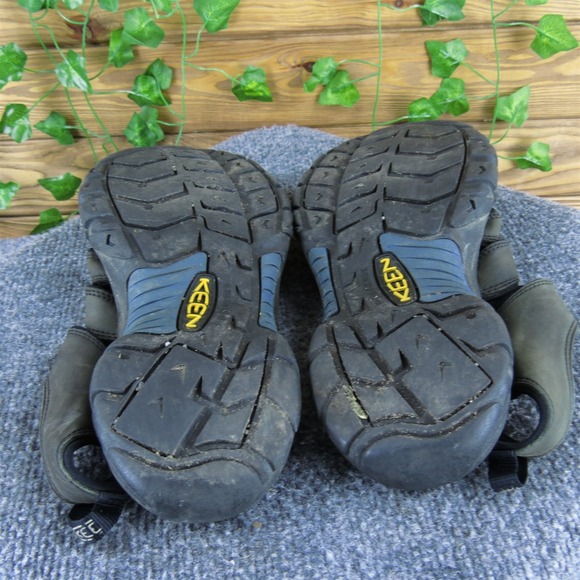 KEEN Men Newport Fisherman Black Leather Size 10.5 Medium ‎ Used 2025 main image 4